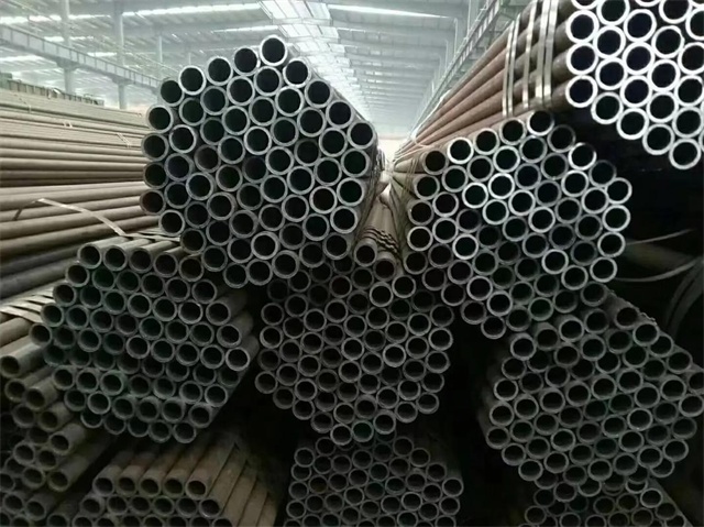 日照20#石油裂化用无缝钢管